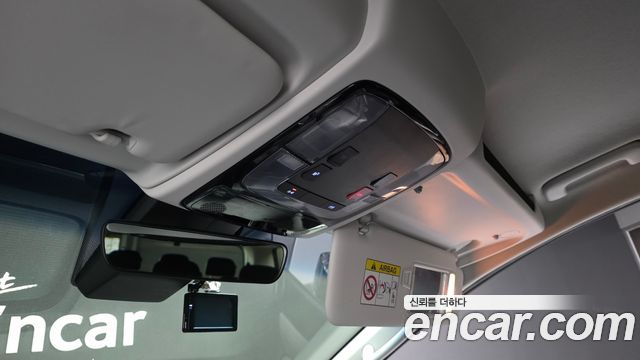 Hyundai Staria Tourer 11-Seater Modern 2023 — фото 19