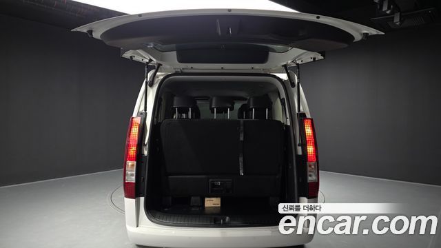 Hyundai Staria Tourer 11-Seater Modern 2023 — фото 20