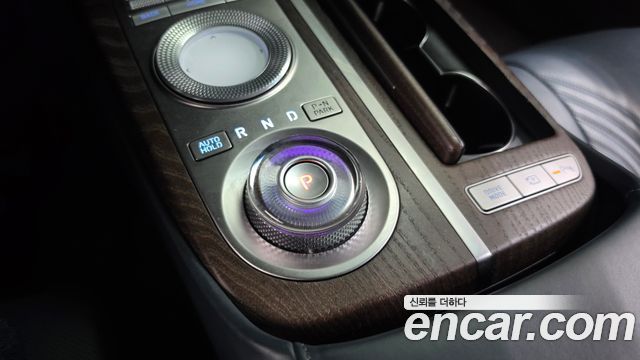 Genesis G80 (RG3) Gasoline 2.5 Turbo AWD 2022 — фото 9
