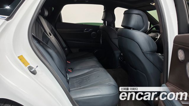 Genesis G80 (RG3) Gasoline 2.5 Turbo AWD 2022 — фото 11