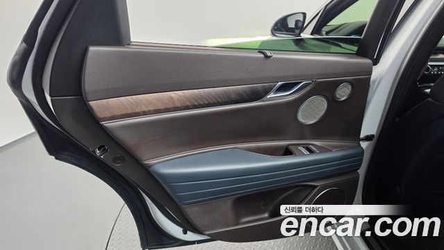 Genesis G80 (RG3) Gasoline 2.5 Turbo AWD 2022 — фото 25