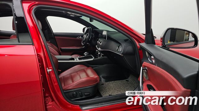 Kia Stinger 3.3 Turbo AWD GT 2020 — фото 18