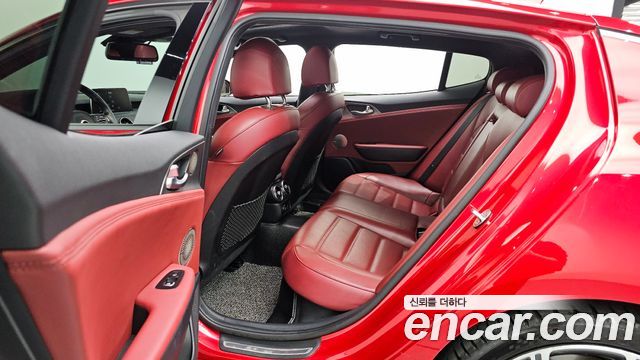 Kia Stinger 3.3 Turbo AWD GT 2020 — фото 19