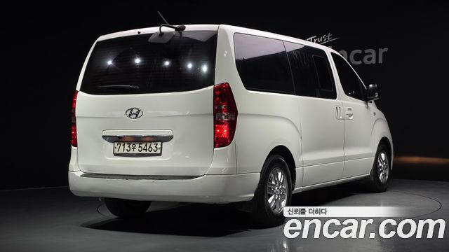 Hyundai Grand Starex 12-Seater Wagon Smart 2016 — фото 2