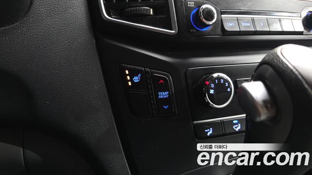 Hyundai Grand Starex 12-Seater Wagon Smart 2016 — фото 16