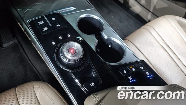 Kia K8 2.5 Gasoline 2WD Noblesse 2022 — фото 9