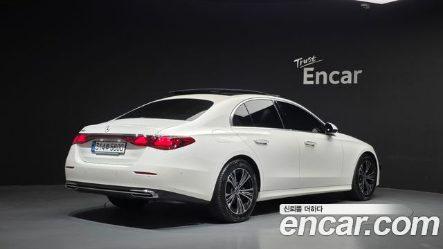 Mercedes-Benz E-Class (W214) E200 Avantgarde 2025 — фото 2