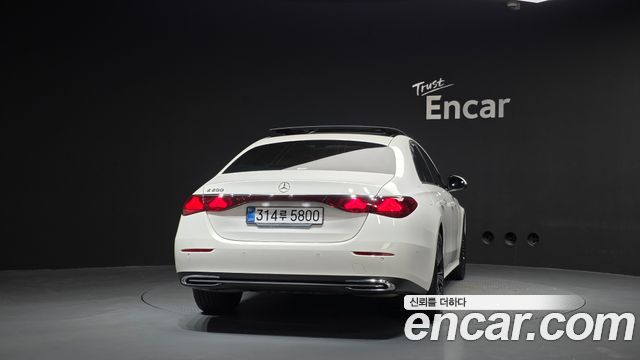 Mercedes-Benz E-Class (W214) E200 Avantgarde 2025 — фото 4