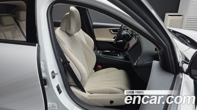 Mercedes-Benz E-Class (W214) E200 Avantgarde 2025 — фото 12
