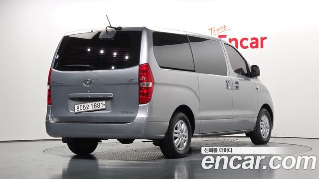 Hyundai Grand Starex 3-Seater VAN Smart 2018 — фото 2