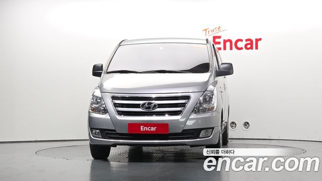 Hyundai Grand Starex 3-Seater VAN Smart 2018 — фото 3