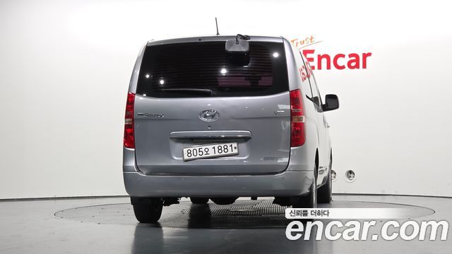Hyundai Grand Starex 3-Seater VAN Smart 2018 — фото 4