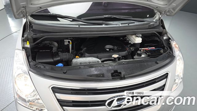Hyundai Grand Starex 3-Seater VAN Smart 2018 — фото 6