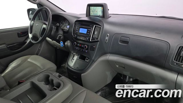 Hyundai Grand Starex 3-Seater VAN Smart 2018 — фото 7
