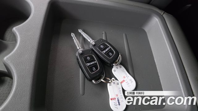 Hyundai Grand Starex 3-Seater VAN Smart 2018 — фото 18