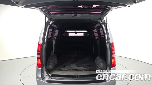 Hyundai Grand Starex 3-Seater VAN Smart 2018 — фото 20