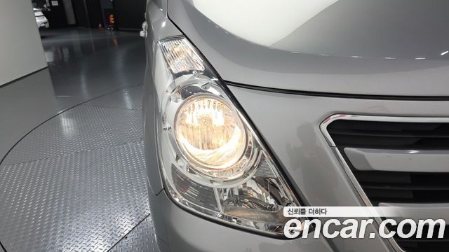 Hyundai Grand Starex 3-Seater VAN Smart 2018 — фото 22