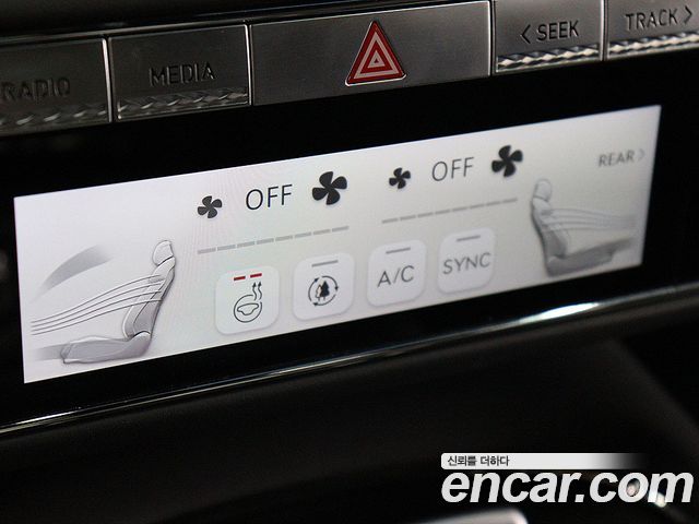 Genesis G90 (RS4) Gasoline 3.5 Turbo 2WD 2022 — фото 19