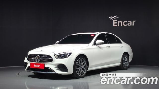 Mercedes-Benz E-Class (W213) E220d 4MATIC AMG Line 2022 — фото 1