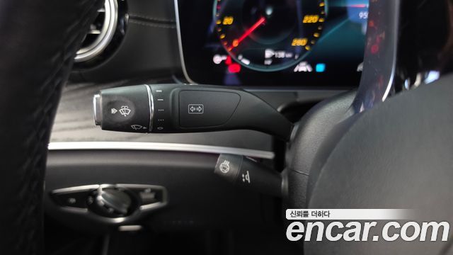 Mercedes-Benz E-Class (W213) E220d 4MATIC AMG Line 2022 — фото 27