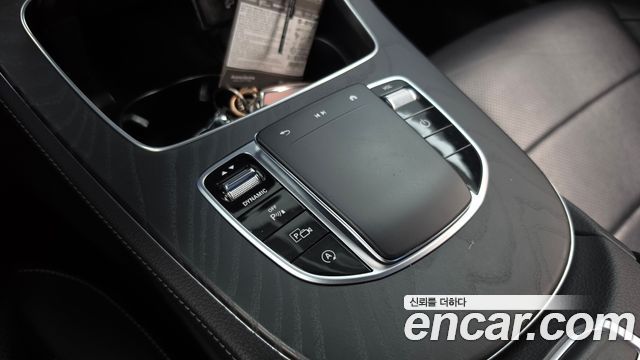 Mercedes-Benz E-Class (W213) E220d 4MATIC AMG Line 2022 — фото 32