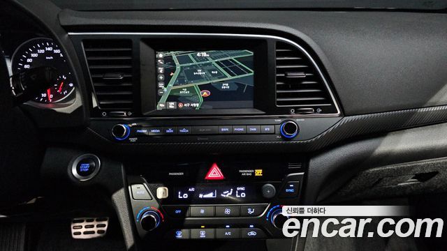 Hyundai Avante (AD) 1.6 Turbo Sport 2017 — фото 13
