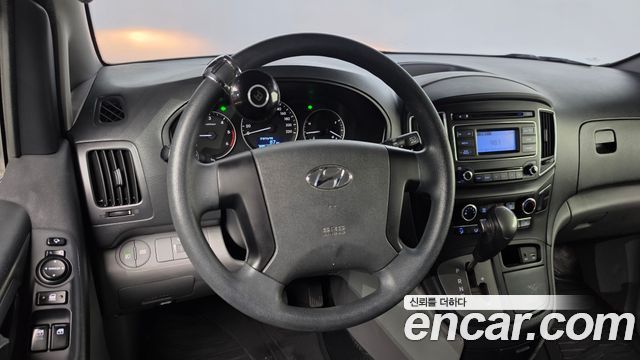 Hyundai Grand Starex Van 3-Seater Style 2019 — фото 12