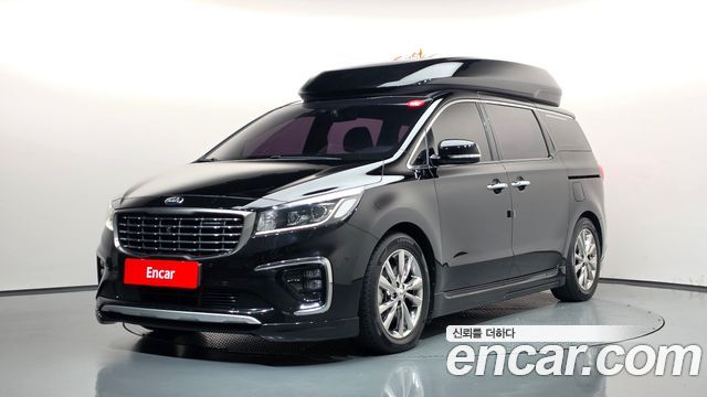 Kia Carnival 9-Seater Hi-Limousine Noblesse Special 2019 — фото 1