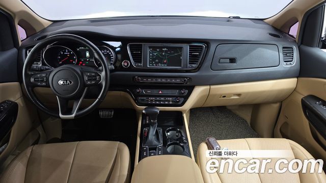 Kia Carnival 9-Seater Hi-Limousine Noblesse Special 2019 — фото 7