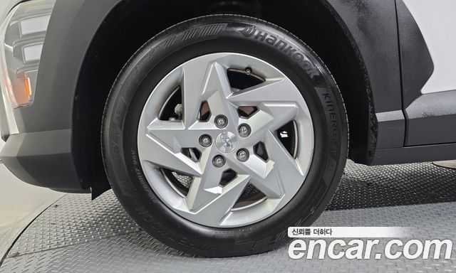 Hyundai Kona (SX2) Gasoline 1.6 Turbo 2WD Modern 2023 — фото 5