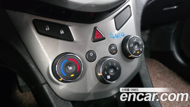 Chevrolet Aveo Sedan 1.4 Turbo LT 2017 — фото 16