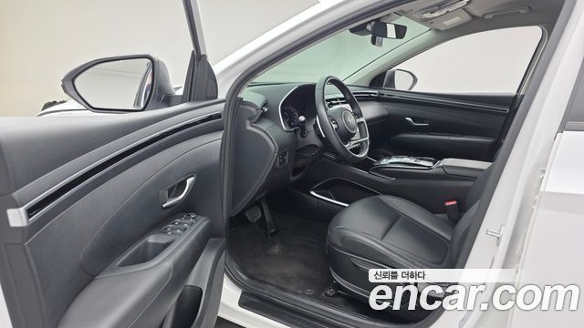 Hyundai Tucson (NX4) Gasoline 1.6 Turbo 2WD Premium 2023 — фото 10
