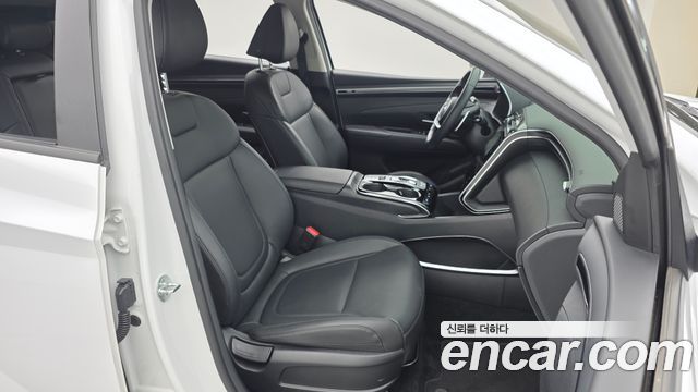 Hyundai Tucson (NX4) Gasoline 1.6 Turbo 2WD Premium 2023 — фото 11