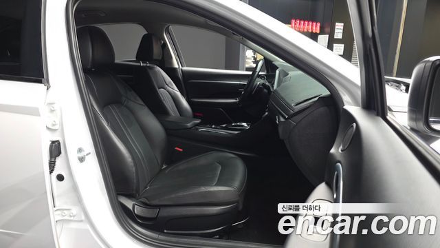 Hyundai Sonata (DN8) 2.0 Premium 2020 — фото 11