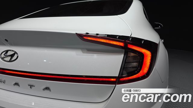 Hyundai Sonata (DN8) 2.0 Premium 2020 — фото 23