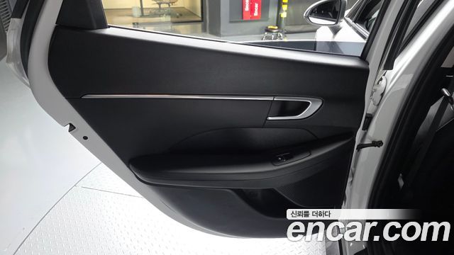 Hyundai Sonata (DN8) 2.0 Premium 2020 — фото 25