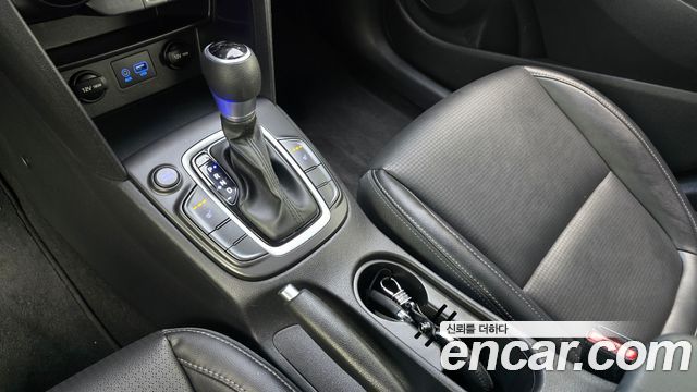 Hyundai Kona 1.6 Turbo 2WD Modern 2018 — фото 9