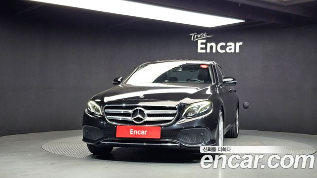 Mercedes-Benz E-Class (W213) E220d 4MATIC Avantgarde 2017 — фото 3