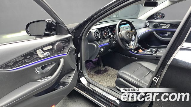 Mercedes-Benz E-Class (W213) E220d 4MATIC Avantgarde 2017 — фото 10