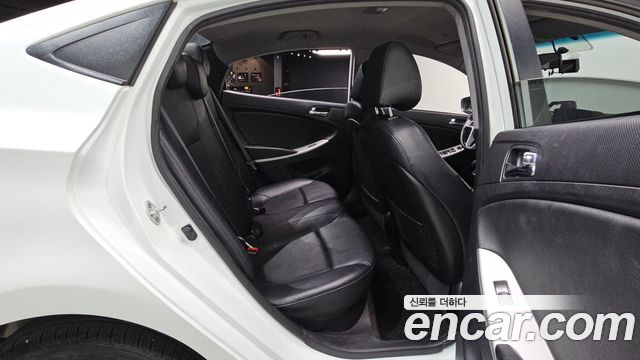 Hyundai Accent (New) 1.4 VVT Modern 2014 — фото 12