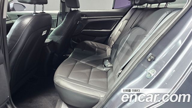 Hyundai Avante (AD) 1.6 GDI Value Plus 2018 — фото 12