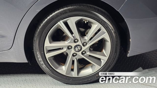 Hyundai Avante (AD) 1.6 GDI Value Plus 2018 — фото 21