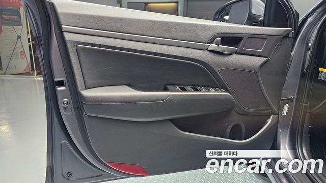 Hyundai Avante (AD) 1.6 GDI Value Plus 2018 — фото 24