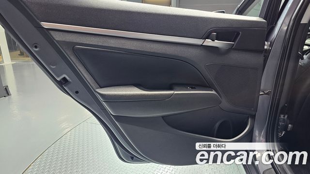 Hyundai Avante (AD) 1.6 GDI Value Plus 2018 — фото 25