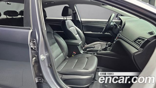 Hyundai Avante (AD) 1.6 GDI Value Plus 2018 — фото 26