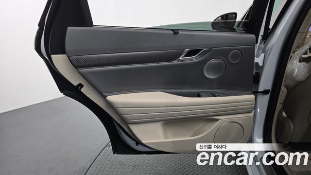 Genesis G80 (RG3) Gasoline 2.5 Turbo AWD 2026 — фото 25