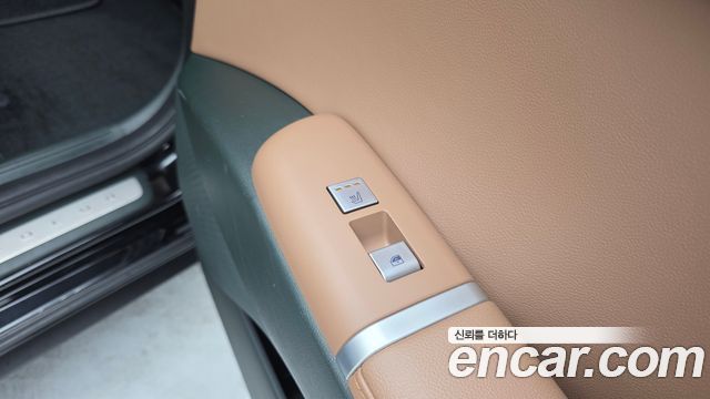 Hyundai Grandeur (GN7) 3.5 Gasoline 2WD Exclusive 2024 — фото 19