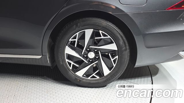 Hyundai Grandeur Hybrid (IG) Le Blanc 2023 — фото 21