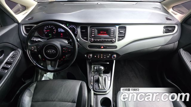 Kia Carens 2.0 LPI Prestige 2017 — фото 7