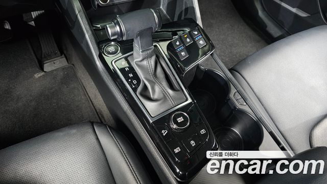 Kia Sportage (V) Diesel 2.0 2WD Prestige 2024 — фото 9